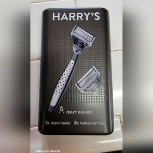 - Harry's shave Bundle